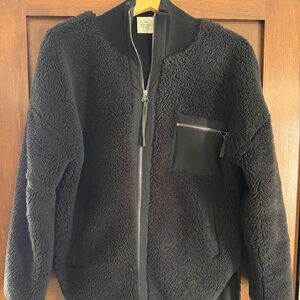 Varley Sherpa Jacket, Size XS